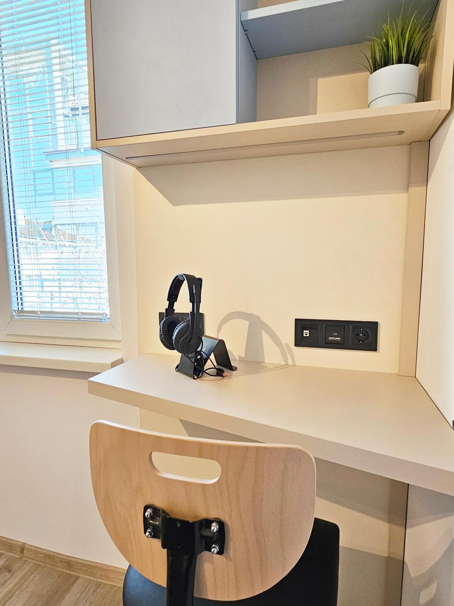 Bijou - Noble Area & Free Parking Apartment